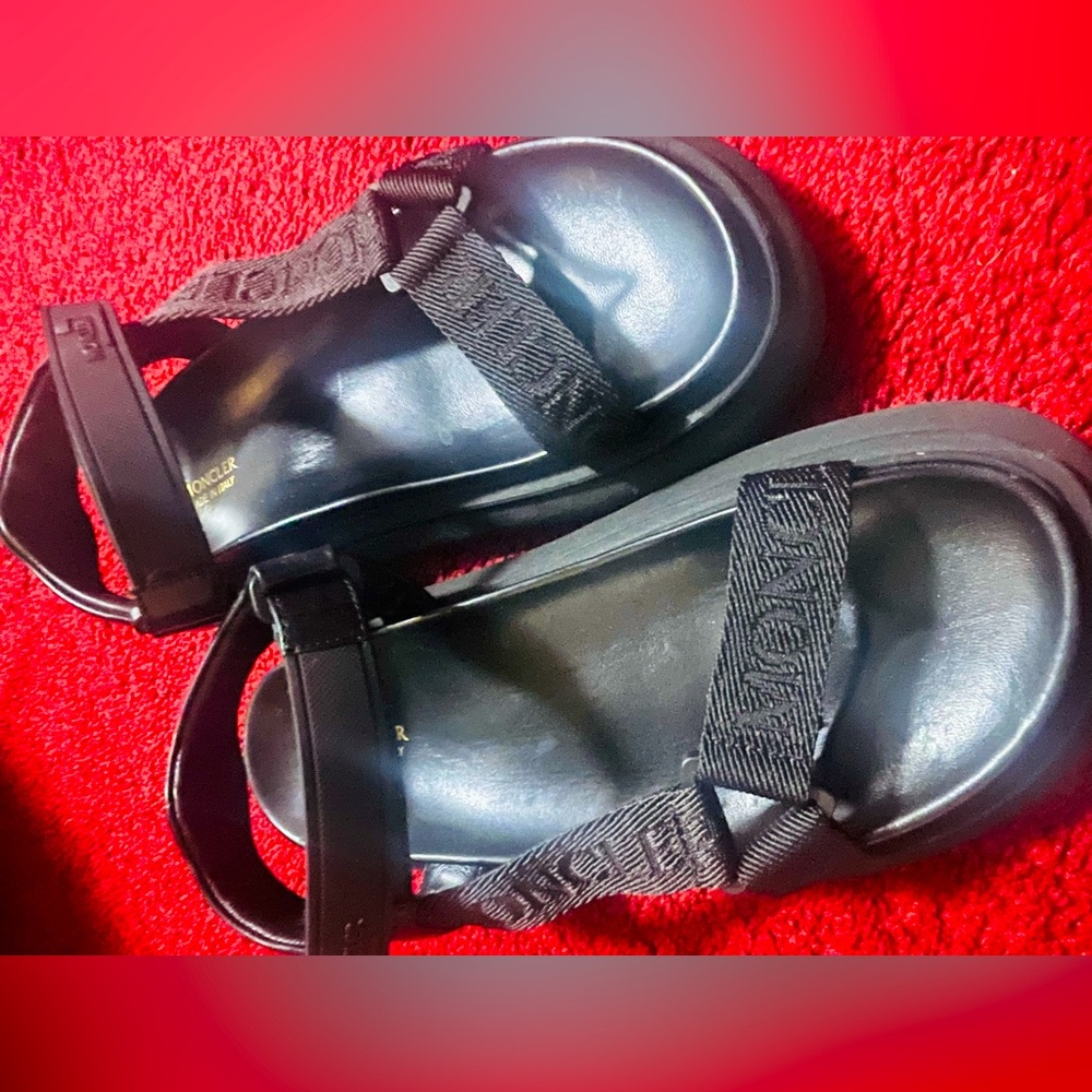Moncler Touch-Strap Sandals - Picture 3 of 6